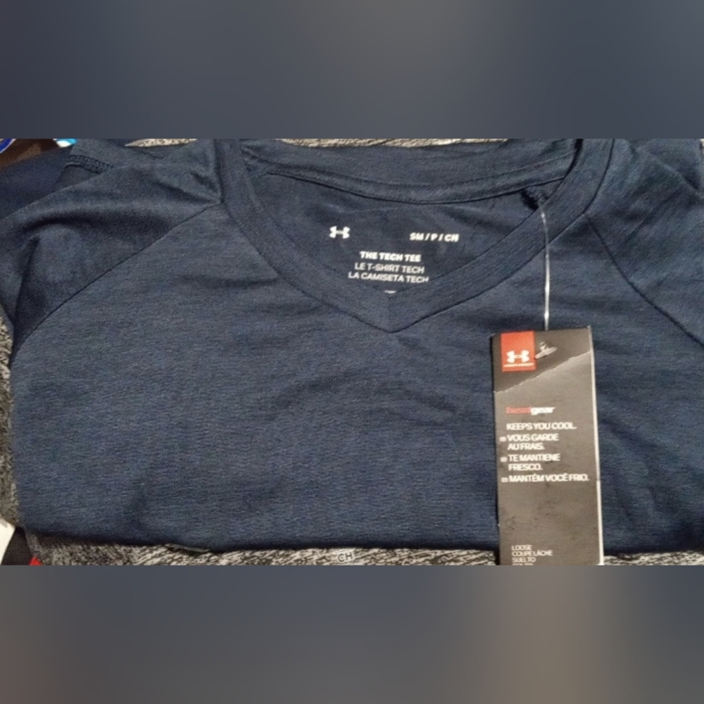 Men's UA Velocity V-neck Short Sleeve